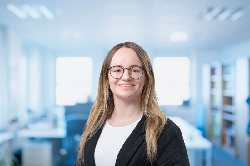 Nina Offenhäußer