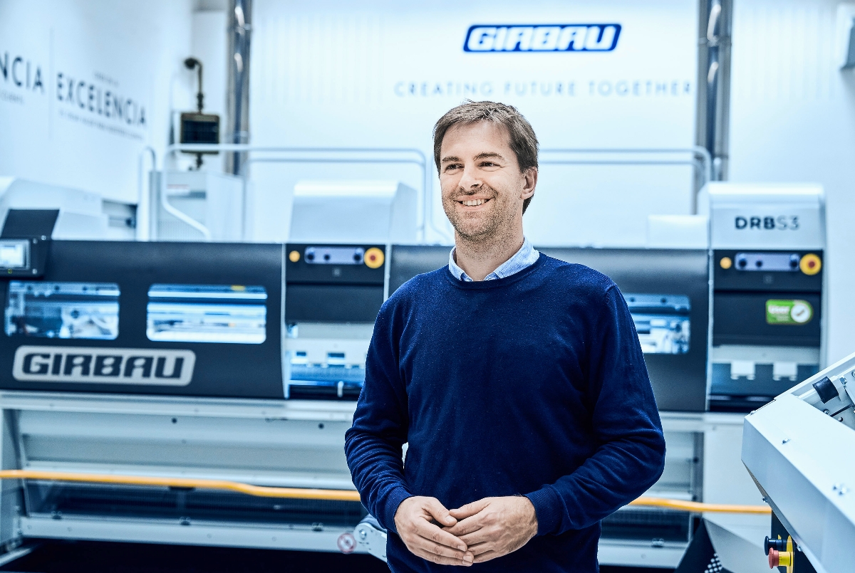 SMC collaborates with Girbau to reduce energy consumption by 30%