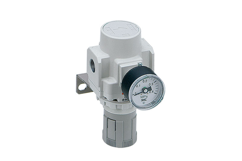 Direct operated precision regulator