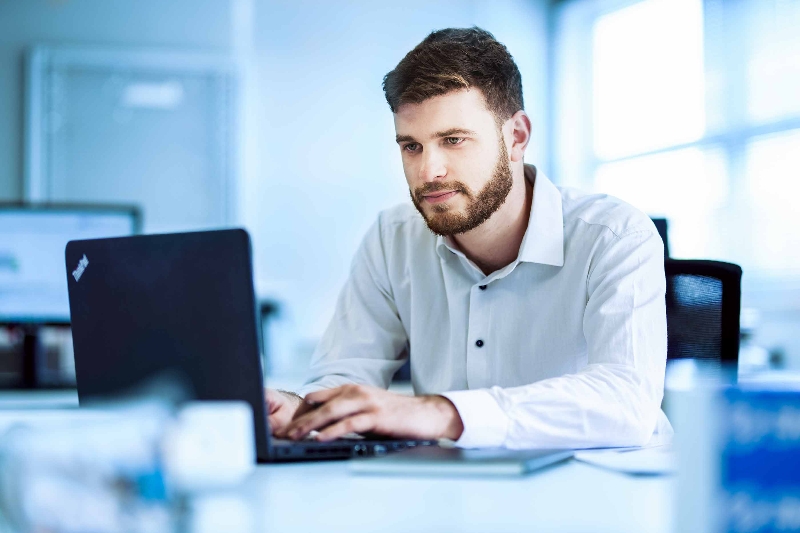 Sales Consultant - Key Accounts (GL/MP)